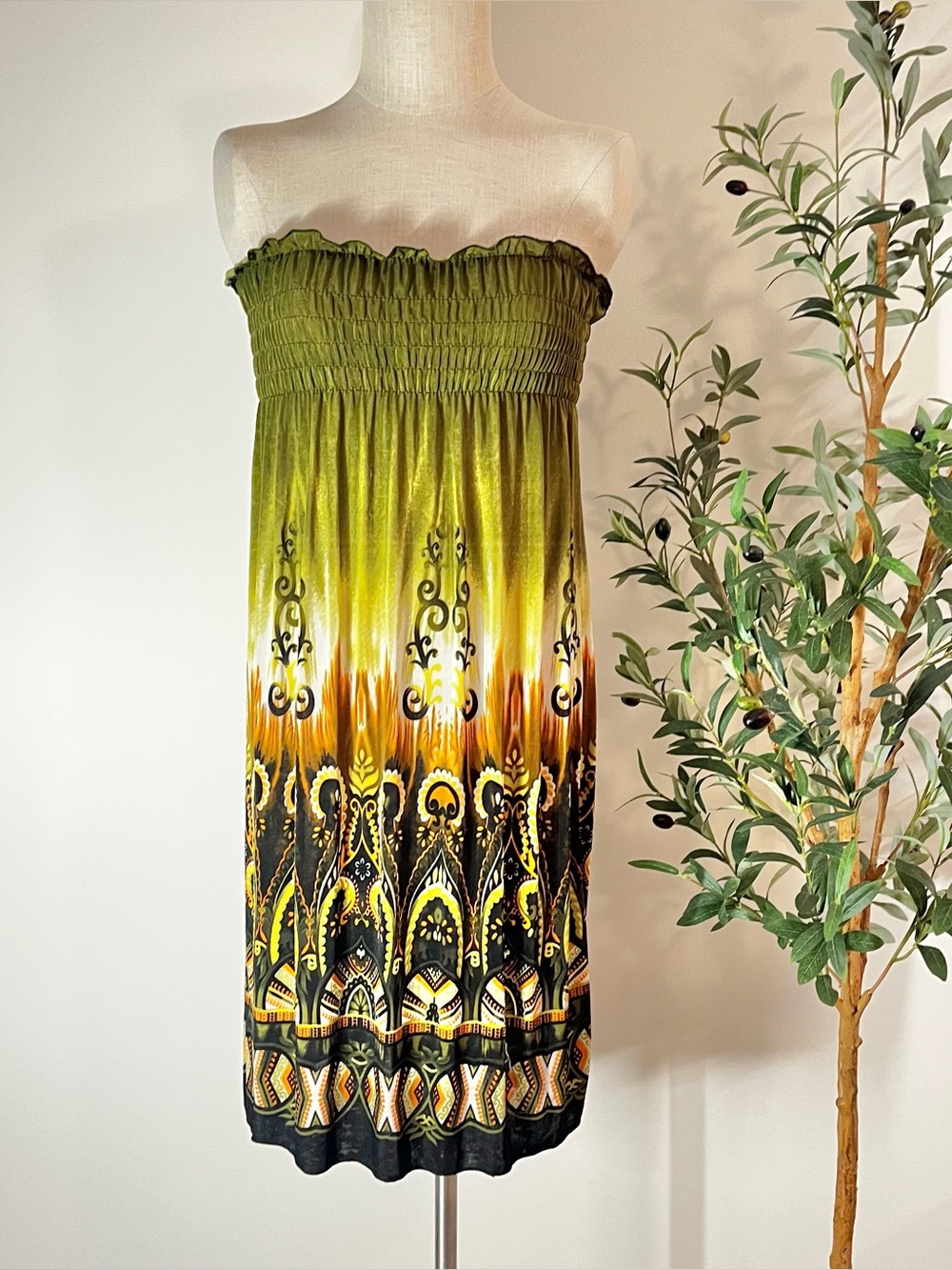 Y2K Strapless Green Ombre Maxi Skirt with Ethnic Print